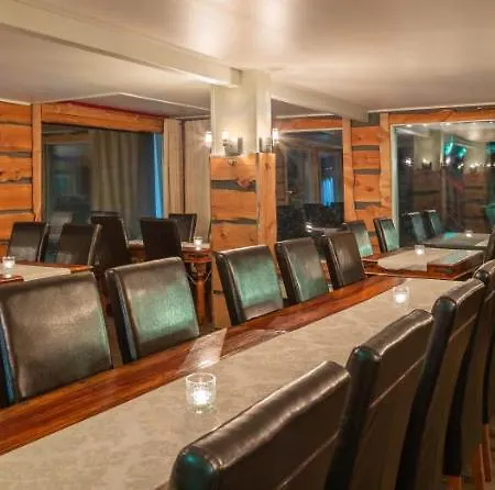 Ukkohalla Sky Cabin Glass Aparthotel